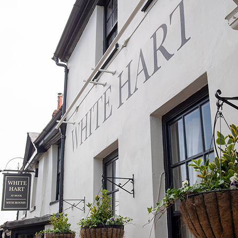 Photograph of interior of White Hart